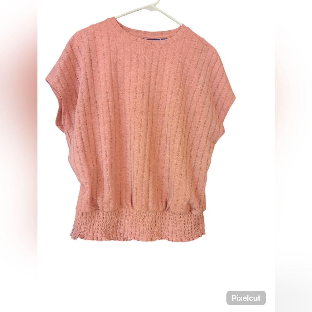 Apt. 9 Top